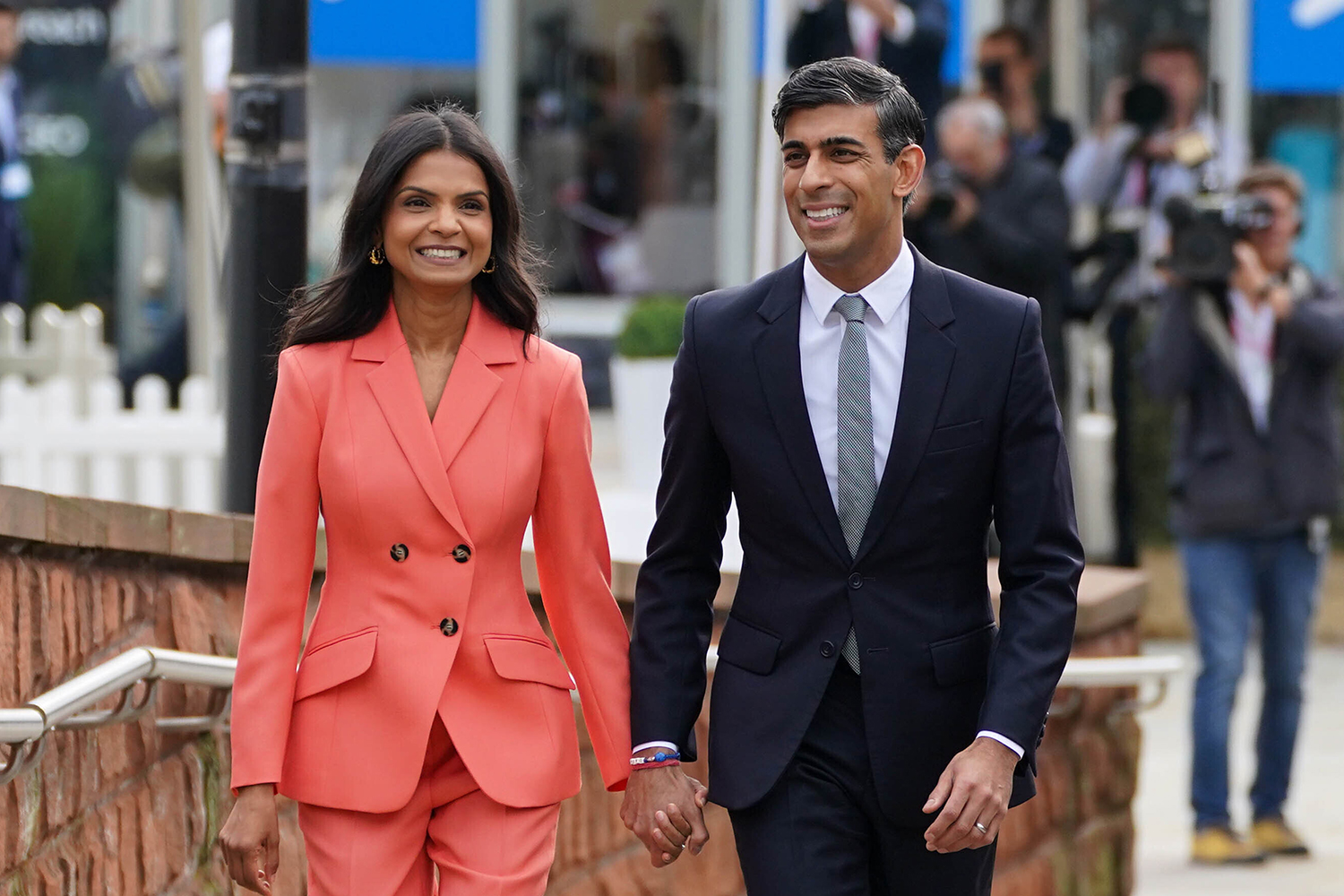 Inspiring the Future: Akshata Murty and Rishi Sunak to Address Graduate School of Business Graduates