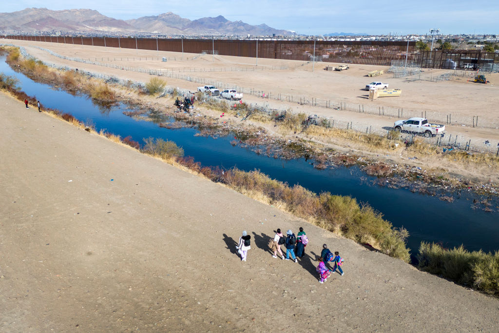 the Rio Grande River at the border between Mexico and the U.S.