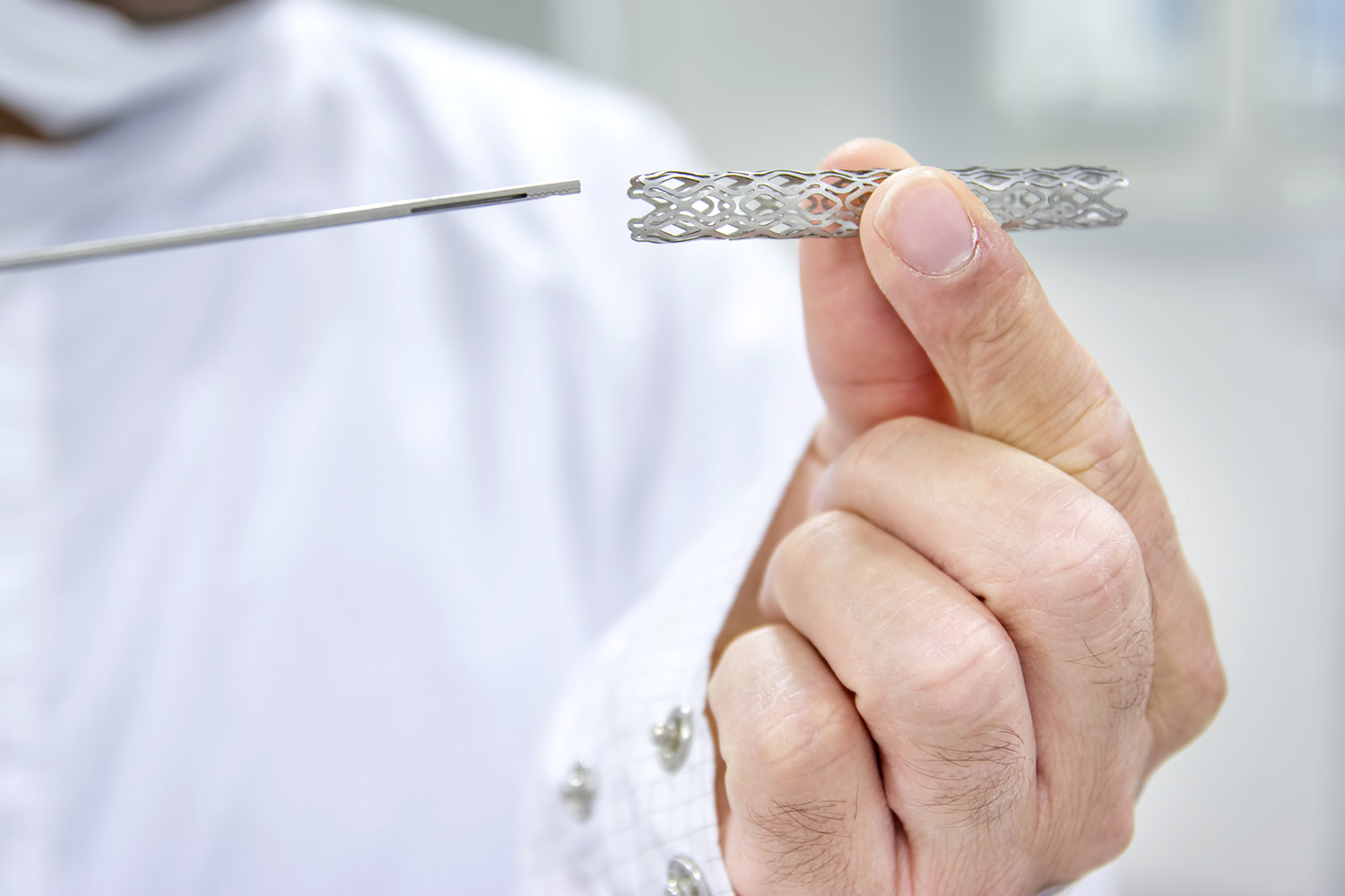 Stents Show Equivalent Effectiveness to Bypass Surgery in Combating Death and Stroke, Research Reveals