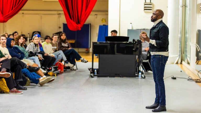 Wayne Brady instructs at the USC School of Dramatic Arts