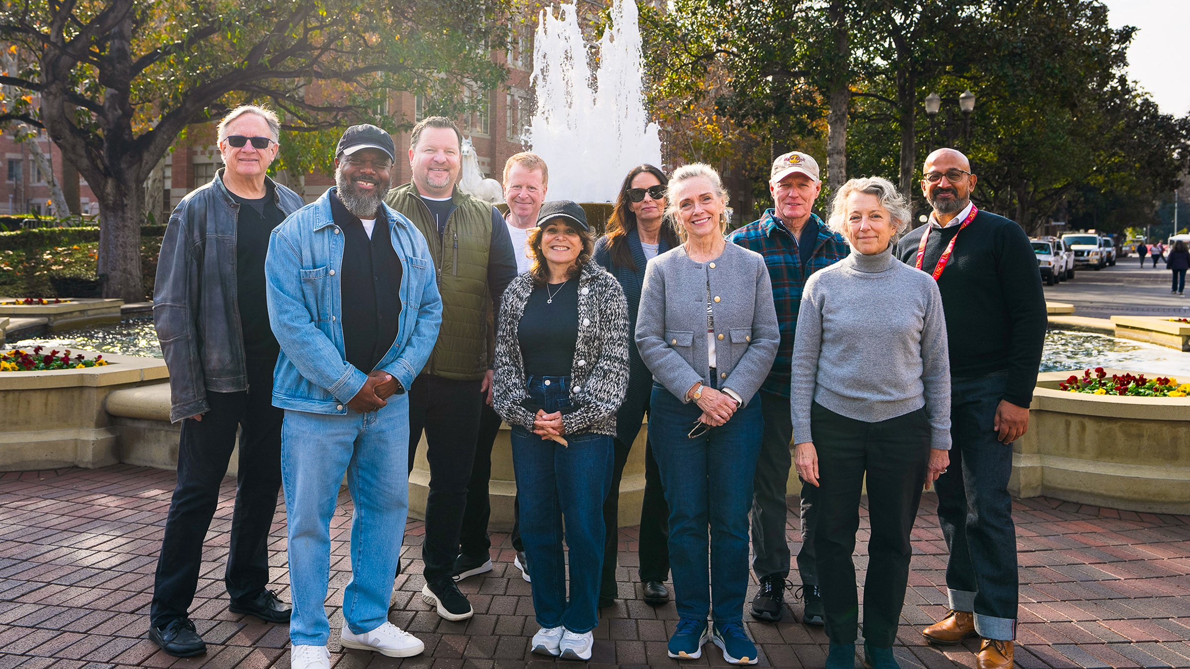 The USC Distinguished Leaders Program’s inaugural cohort consists of executives, educators, nonprofit leaders, legal authorities, and technology pioneers, all forming meaningful relationships throughout the program as mentors and collaborators. (Photo/Credit: Alex Tafreshi of 20 Twenty Productions)