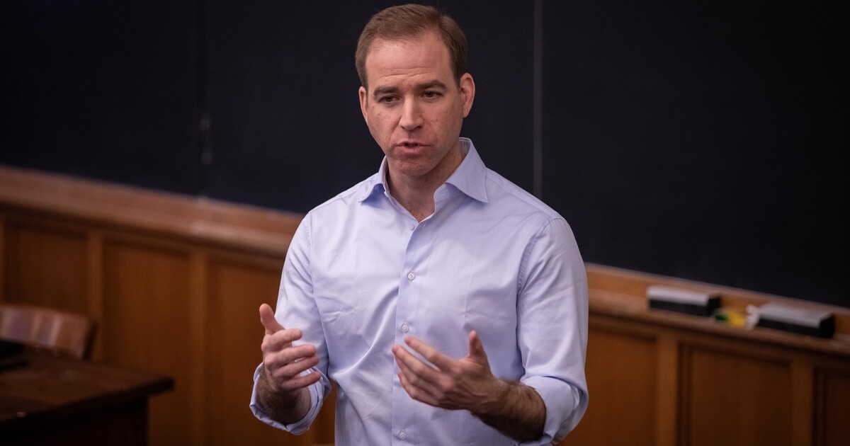 Students Encouraged to Adopt a Policymaker’s Mindset to Tackle Homelessness