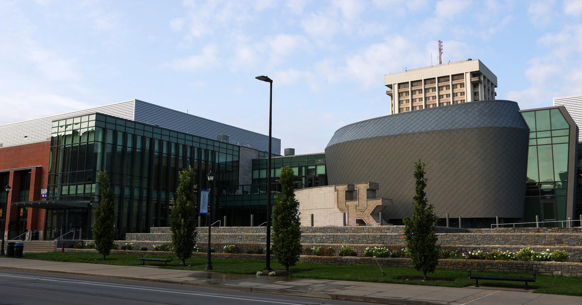 New faculty trustee and staff trustee elected to UK Board of Trustees