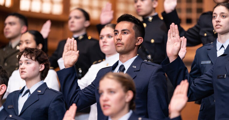 Yale Celebrates Future Leaders at ROTC Ceremony
