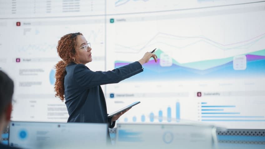 Navigating the Role of a Risk Manager: An In-Depth Overview!