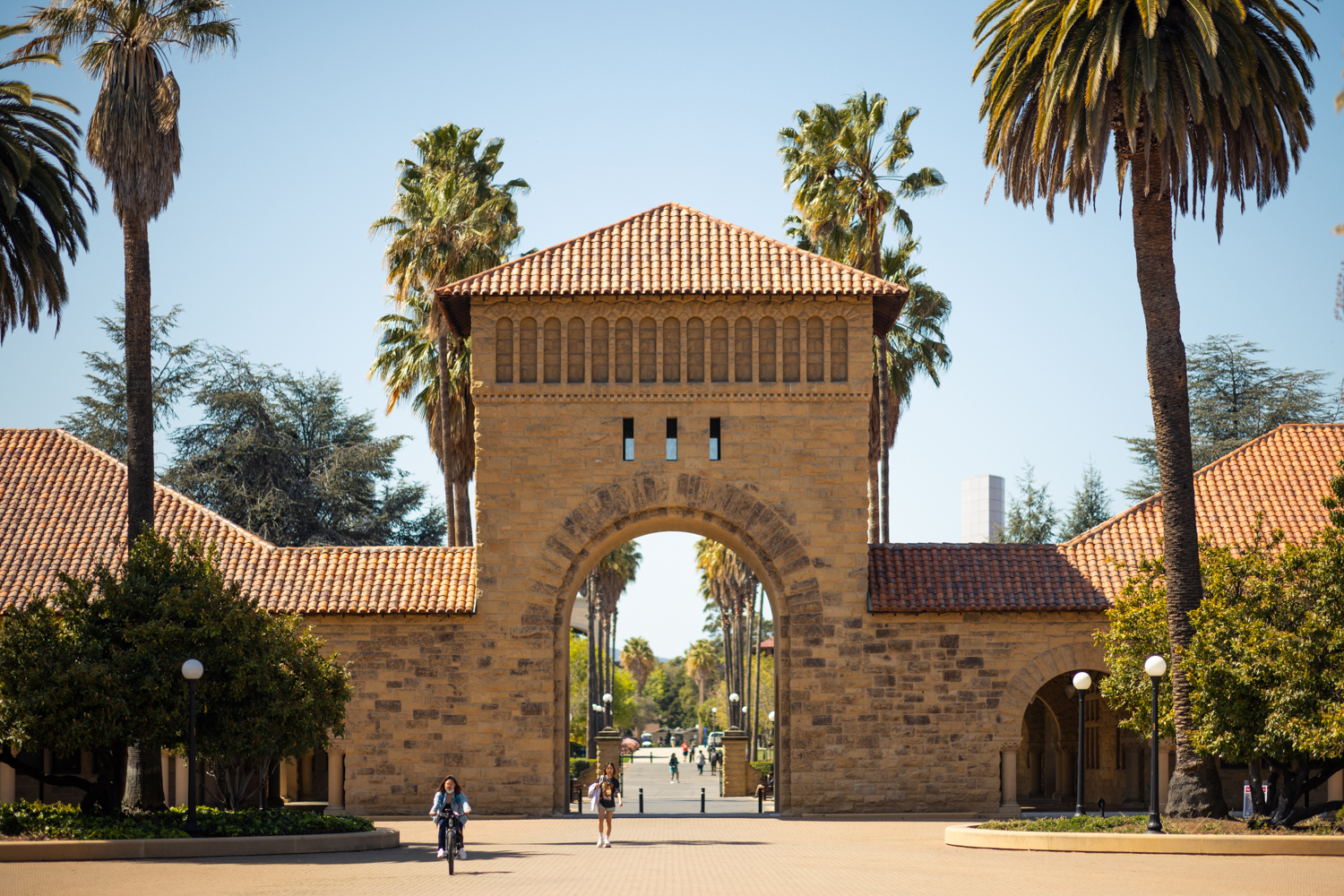 Stanford Simplifies Faculty Appointment and Promotion Procedures