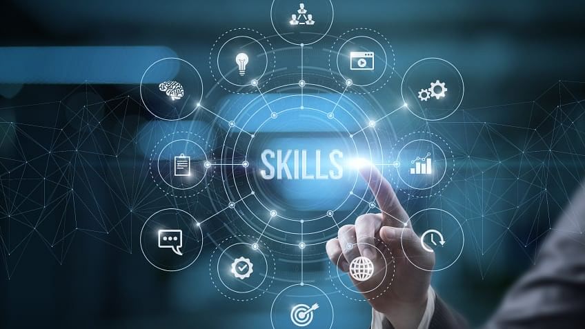 10-key-digital-skills-to-transform-your-career-in-2025-|-simplilearn