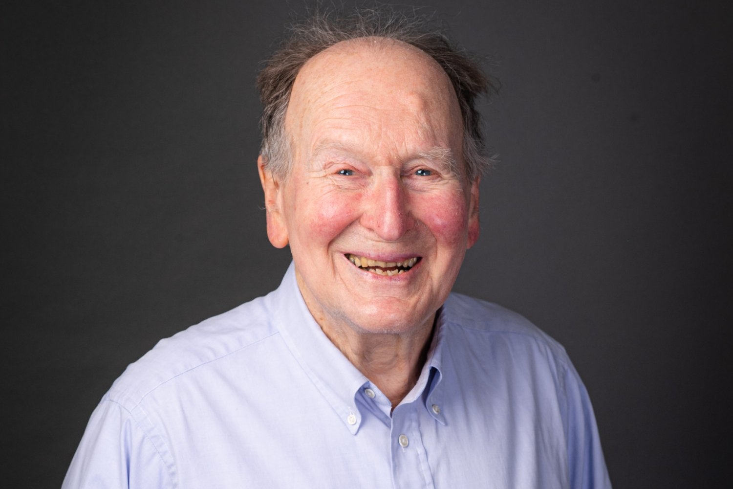 Pioneering Nanofabrication Expert Professor Emeritus Hank Smith Recognized for His Groundbreaking Contributions