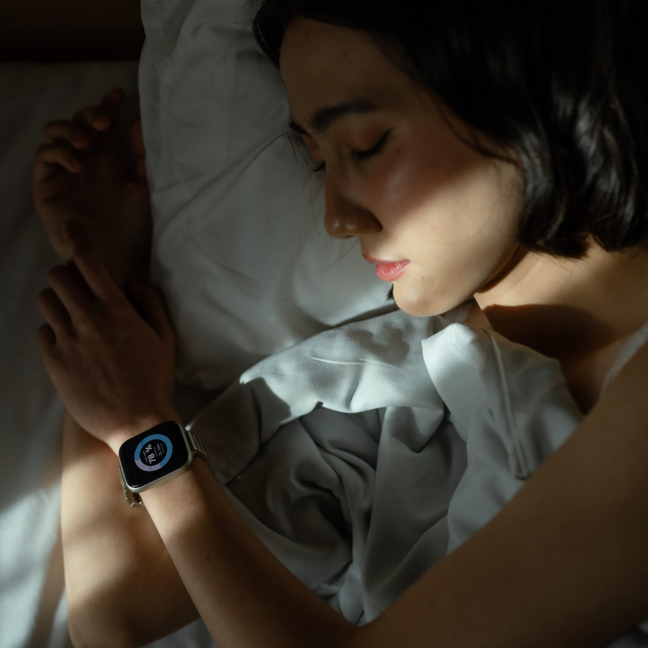 your-smartwatch-might-know-you’re-sick-before-you-do-—-and-it-might-help-stop-pandemics