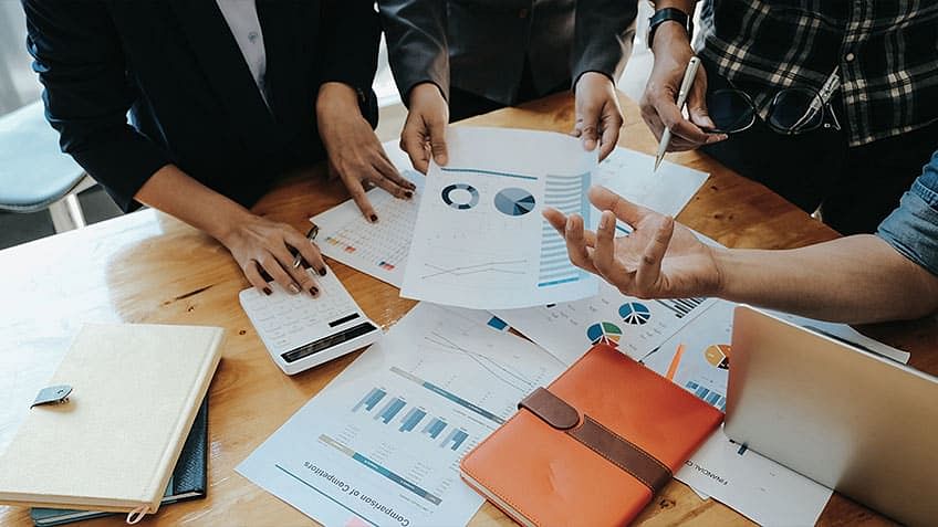 Understanding Projects in Project Management: Life Cycle and Beyond