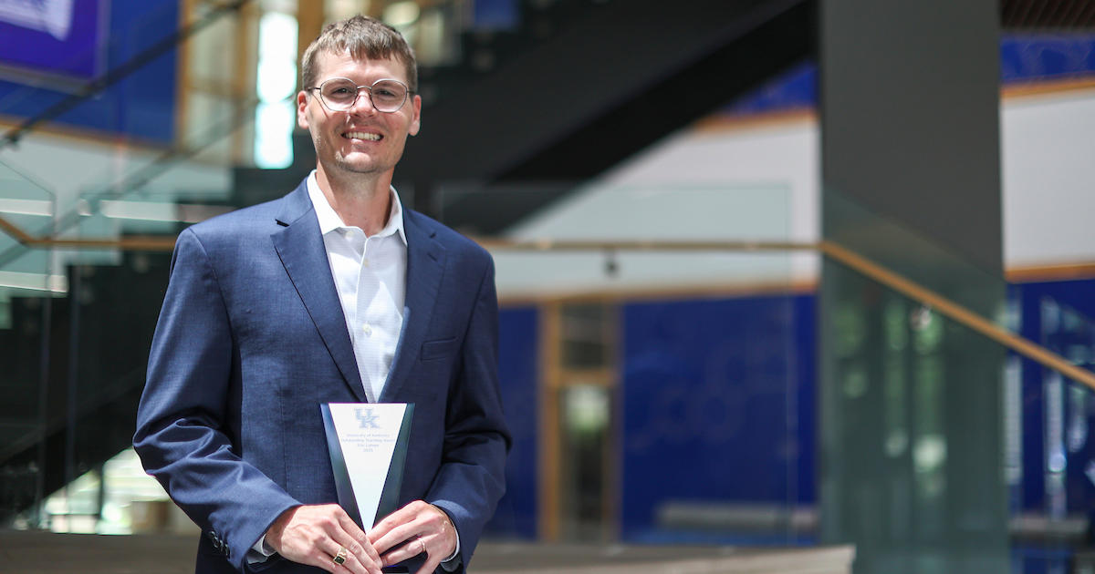 The 2025 Outstanding Teaching Awards: Eric Luteyn