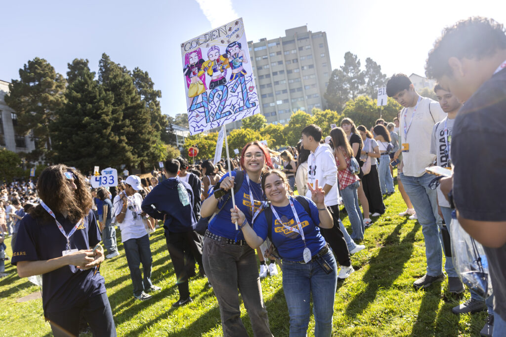 “Fresh Faces Flood UC Berkeley: A New Chapter Begins with Move-In and Orientation!”