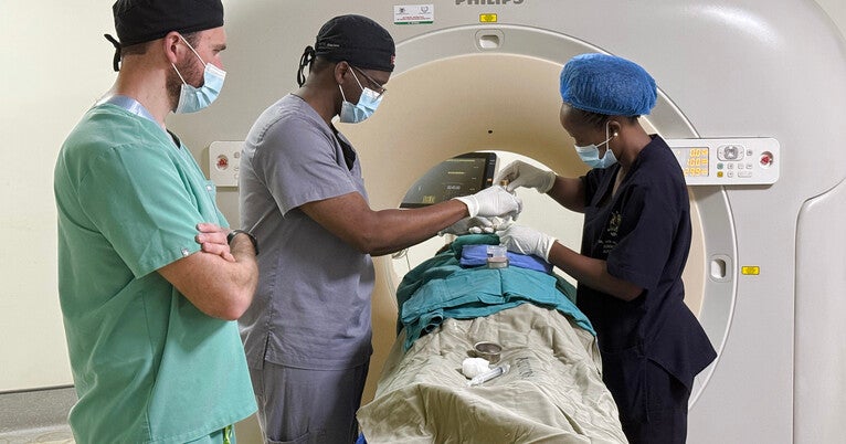 in-uganda,-a-yale-doctor-helps-train-the-first-interventional-radiologists-at-public-hospitals