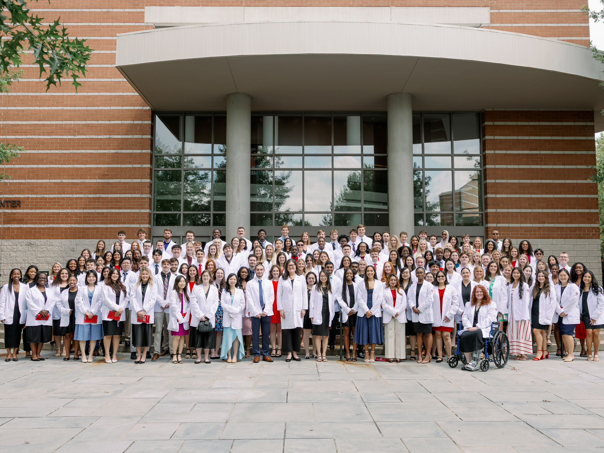 white-coat-ceremony-honors-147-college-of-pharmacy-students