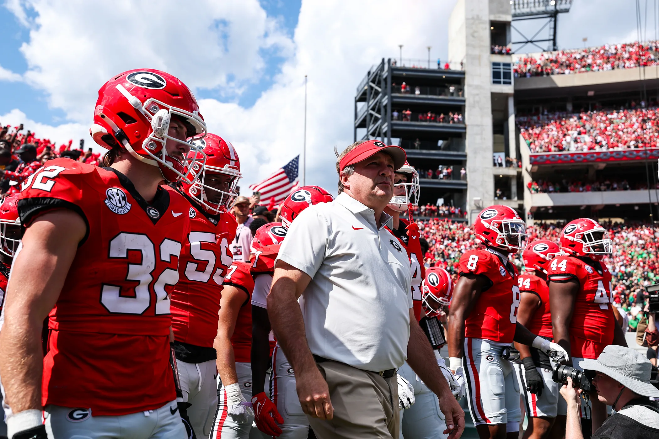 bulldogs-rein-in-the-thundering-herd,-45-7