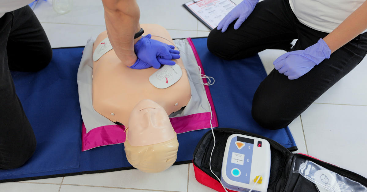 ‘UK at the Half’: AED access saves lives