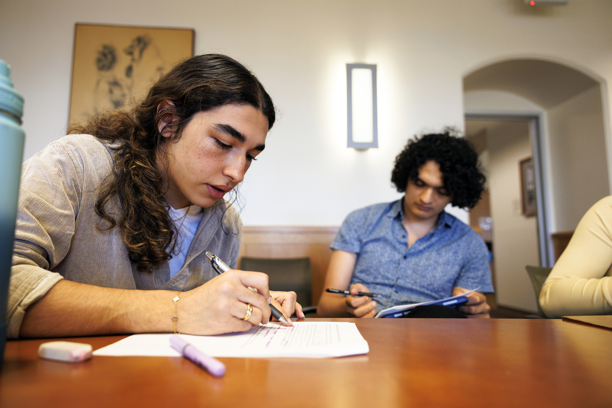 Akram Tahar Chaouch ’29 engaged with a worksheet during class.