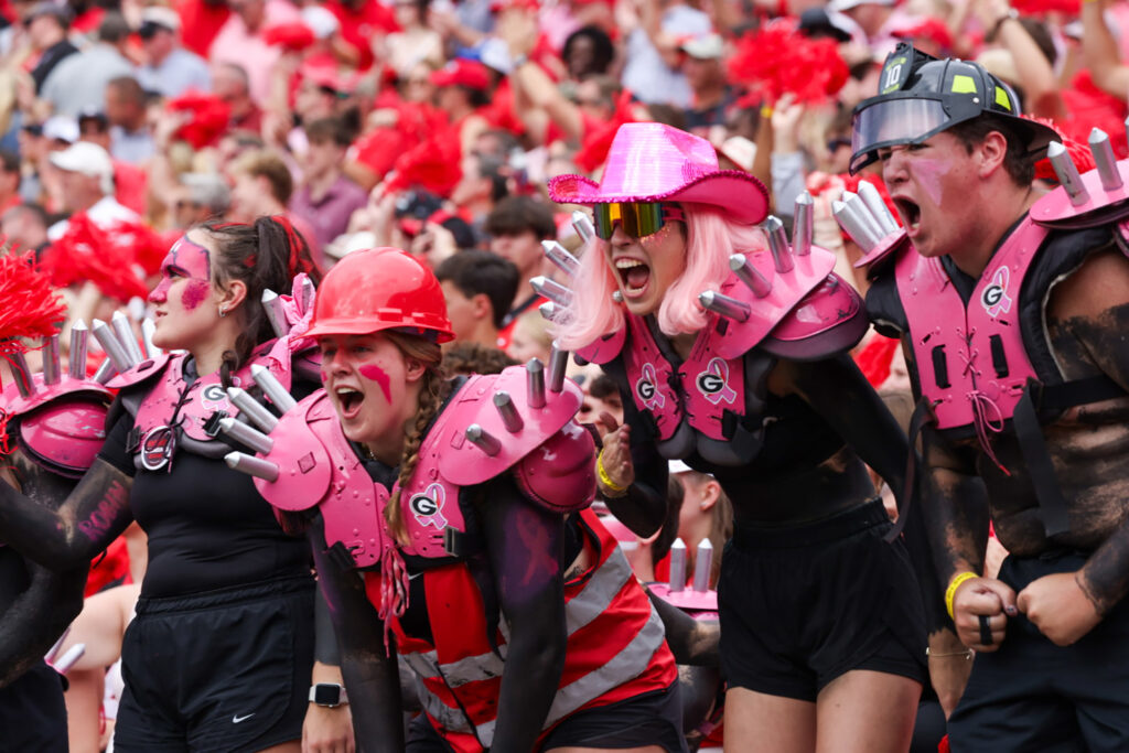 Bulldogs Triumph Over Kentucky During Homecoming Celebration