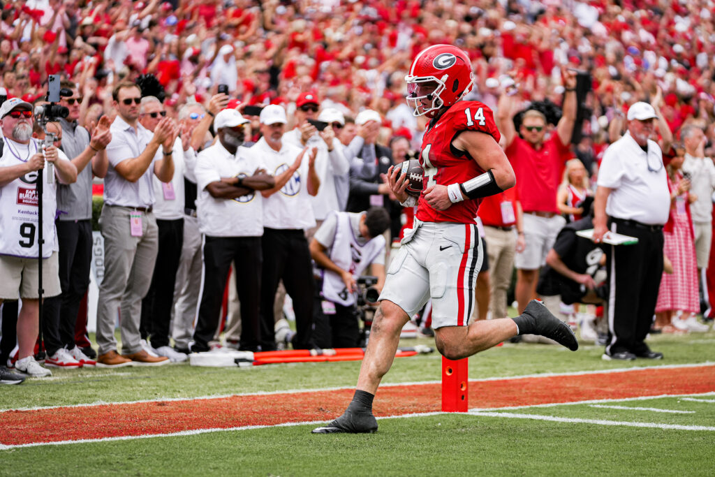 Bulldogs Triumph Over Kentucky During Homecoming Celebration