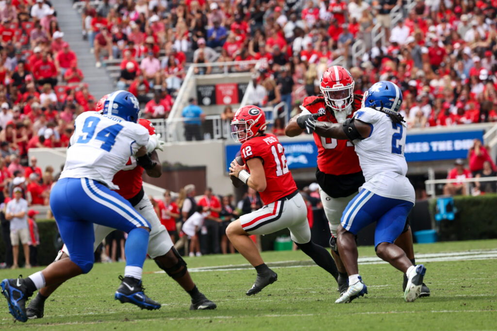 Bulldogs Triumph Over Kentucky During Homecoming Celebration