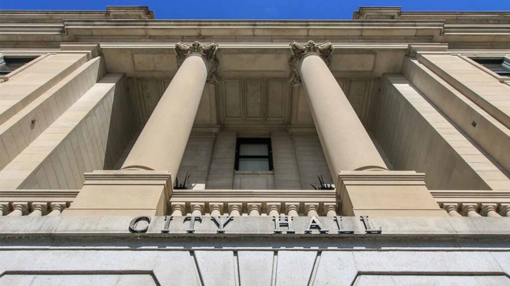 “Michigan Officials Struggle to Connect with Residents Amid Declining Engagement”